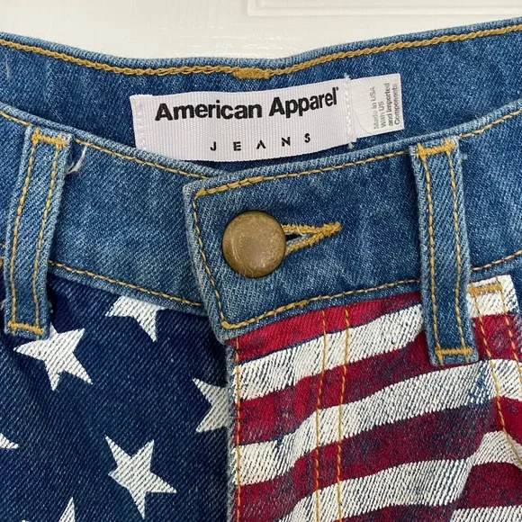 american flag jean shorts!! 🇺🇸 - Picture 2 of 2